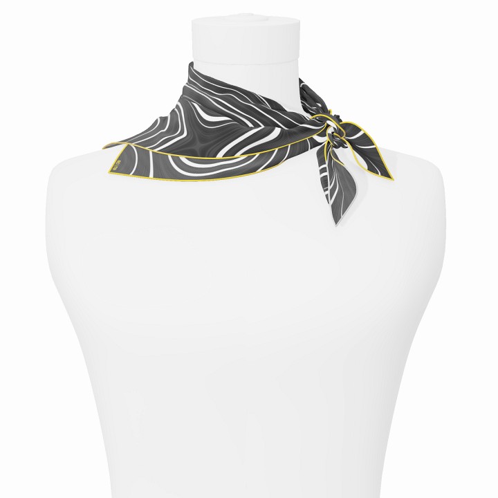 "Les vagues" square 45 scarf
