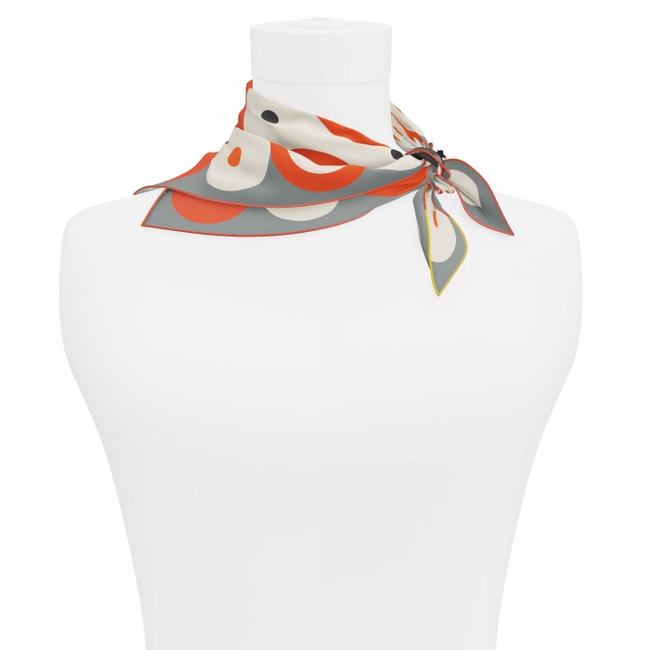 "Chaines de vélo" square 45 scarf